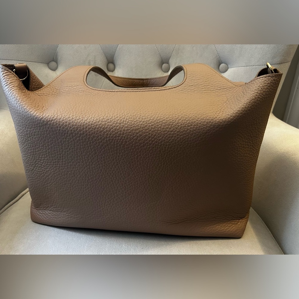 Leather Tote Bag in Cappucino color